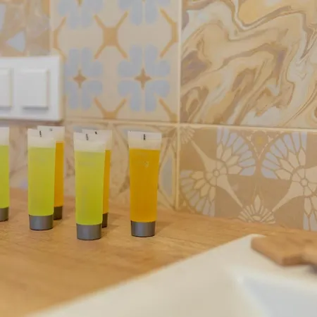 Rozlogi Sunny By Bookinghost *