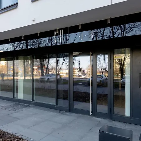 Rozlogi Sunny By Bookinghost