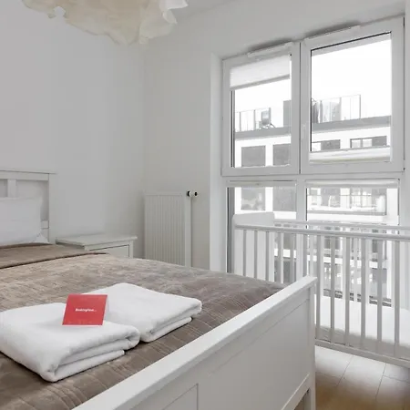 Rozlogi Sunny By Bookinghost * Варшава