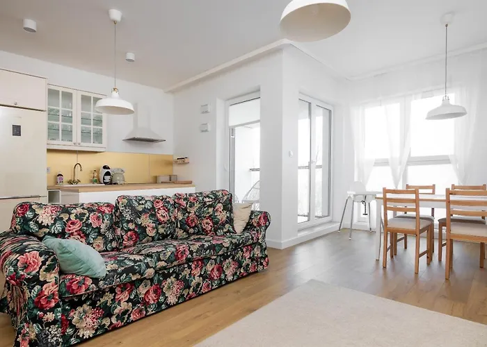 Rozlogi Sunny By Bookinghost Appartamento