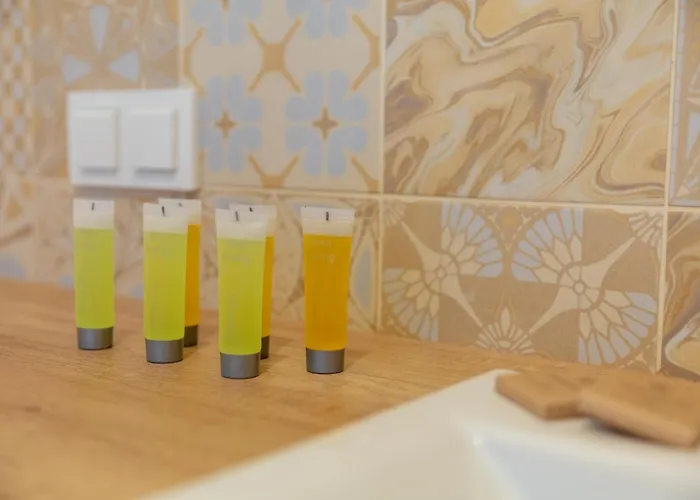 Rozlogi Sunny By Bookinghost *