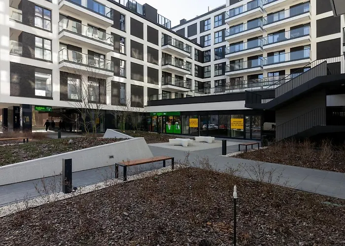 Rozlogi Sunny By Bookinghost شقة وارسو